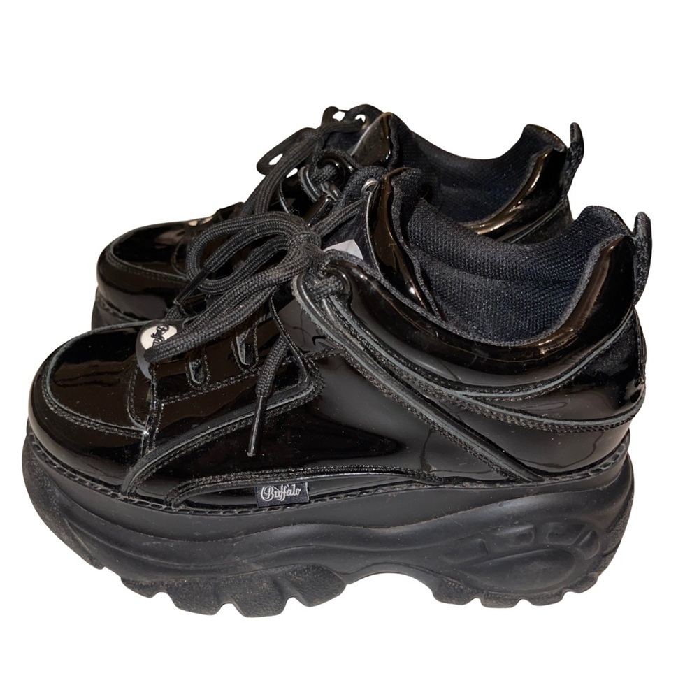 Buffalo Classic Low Black Patent Leather